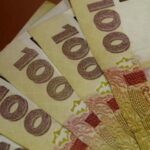 Підлітки віком від 14 років можуть отримати тисячу гривень за вакцинацію