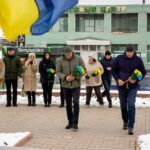 Покладання квітів до Дня Гідності і Свободи