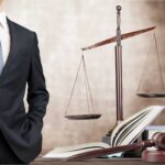 Як притягнути агресора до відповідальності та забезпечити собі право на відшкодування? В такому випадку необхідна допомога досвідченого адвоката, який успішно захистить ваші права.