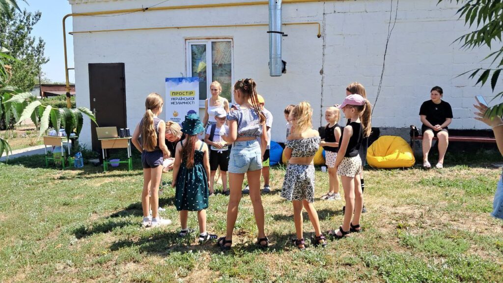 Свято «Ура, літо!» у Шевелівському сільському клубі
