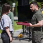 Президент України вручив орден «Золота Зірка» родині загиблого Героя України Мороза Вадима Сергійовича
