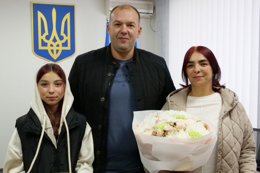 Вітання з присвоєнням почесного звання України “Мати-героїня”