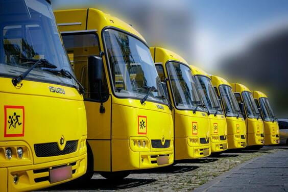 Заклади освіти у громадах області отримали ще дев’ять нових шкільних автобусів – Олег Синєгубов