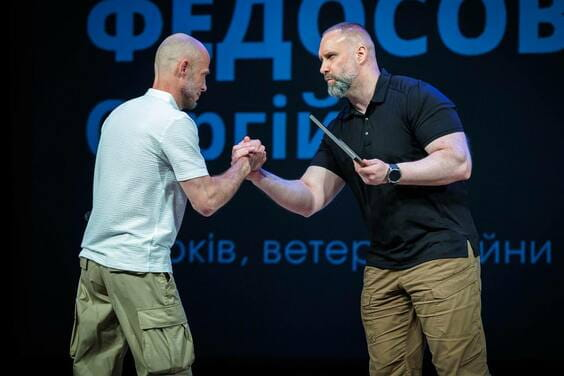 «Продовжуємо забезпечувати захисників, захисниць та членів їхніх родин житлом», — Олег Синєгубов