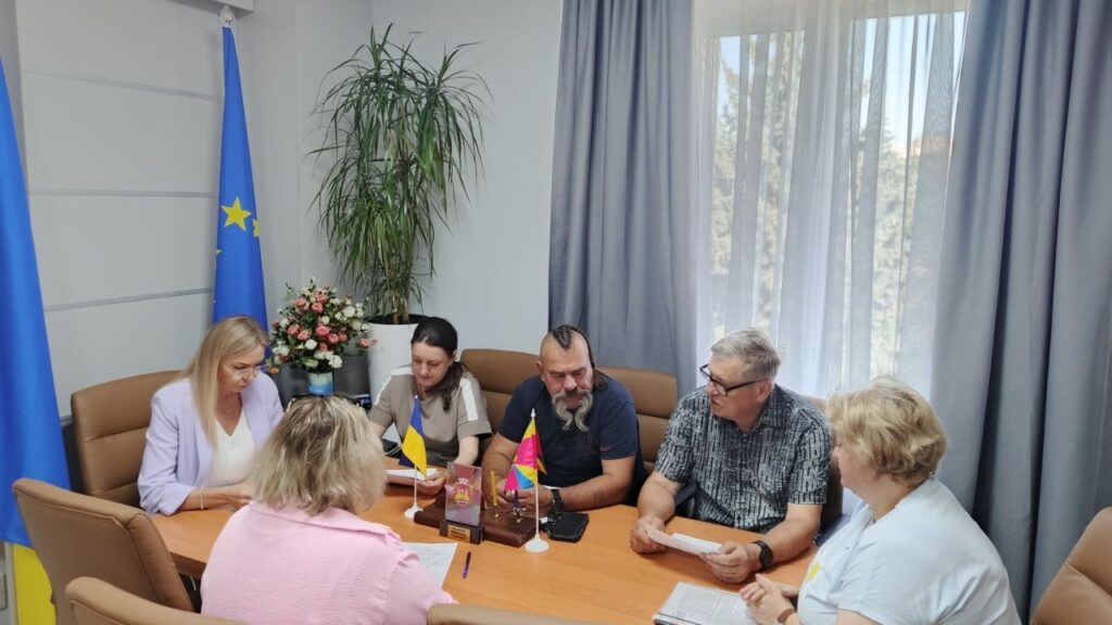 Засідання комісії з розгляду питань щодо надання допомоги для вирішення житлового питання окремим категоріям внутрішньо переміщених осіб