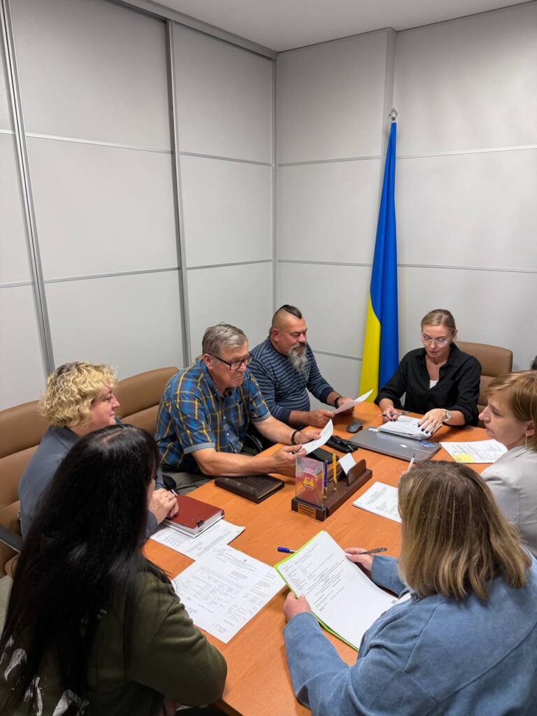 Засідання комісії з розгляду питань щодо надання допомоги для вирішення житлового питання окремим категоріям внутрішньо переміщених осіб